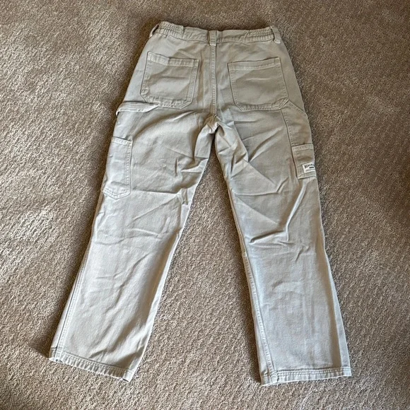 Women’s Tan Cargo Pants - Picture 5 of 6